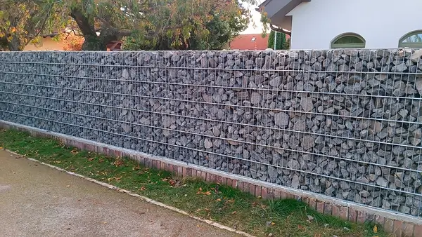 gabiónový plot